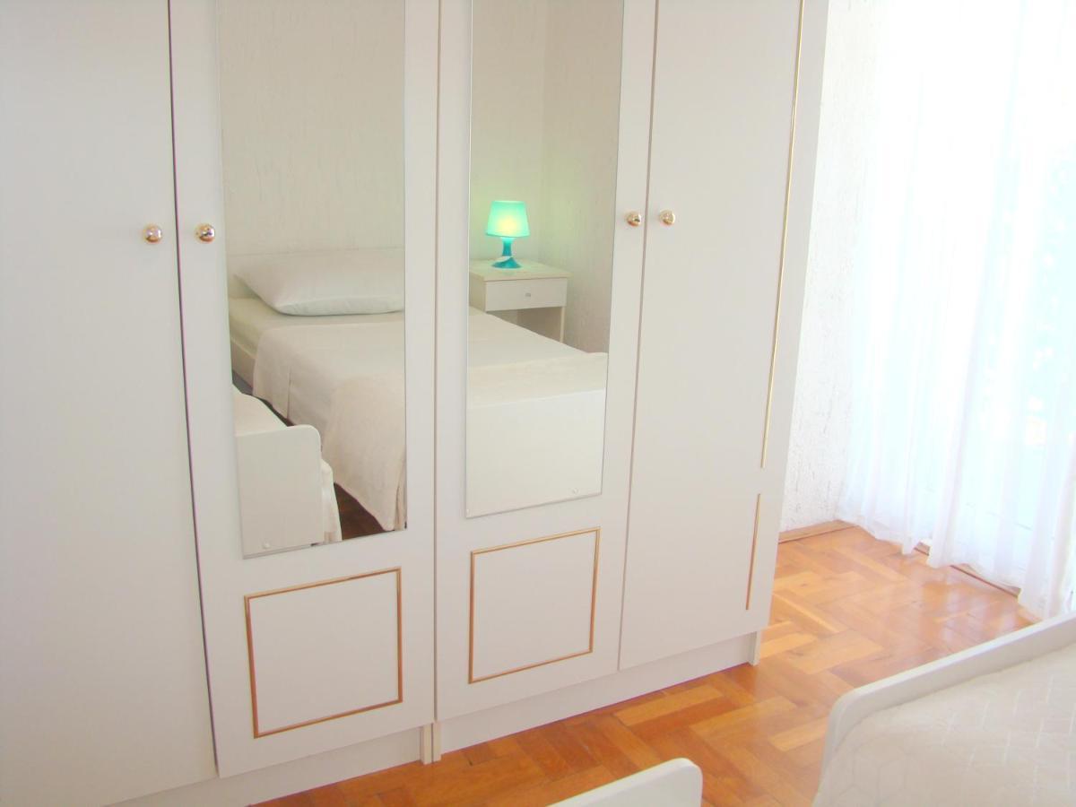 Apartments Ruza Vodice Værelse billede